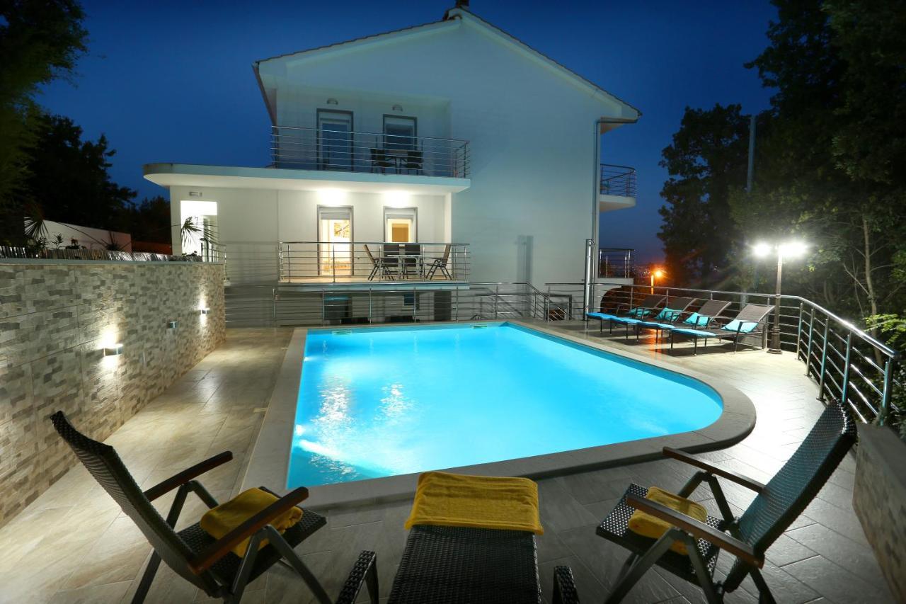 Villa Dragi With Pool, Sauna, & Whirlpool Abbázia Kültér fotó